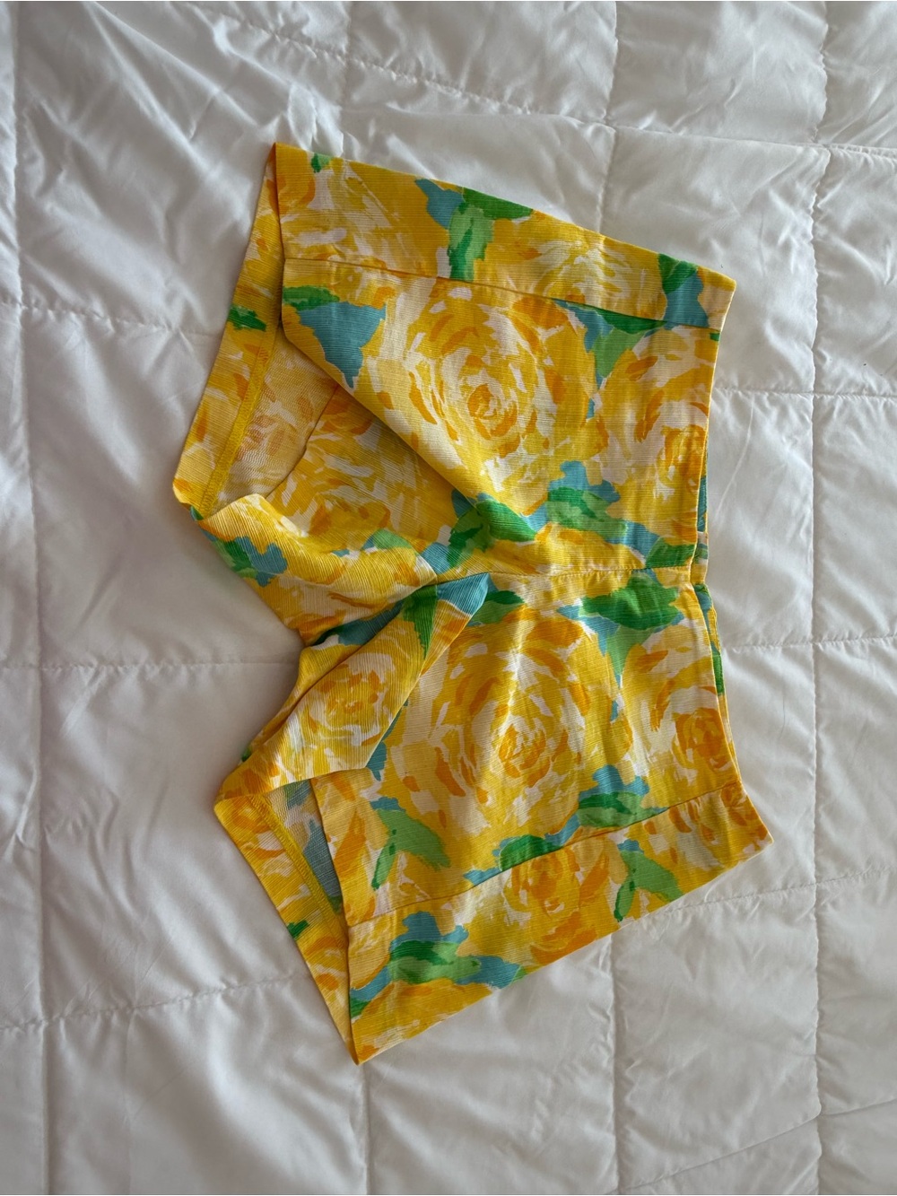 Lilly Pulitzer Yellow Floral Shorts size 2